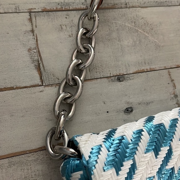 𝅺DOLCE & GABANNA Cross Body Bag - Picture 10 of 16